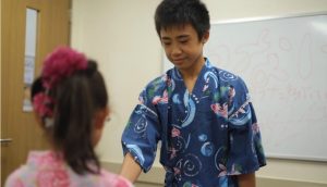 モルモン教の青少年のためのプログラム：若い男性＆若い女性